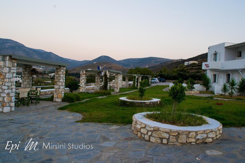 Mirsini Studios Parasporos Bagian luar foto