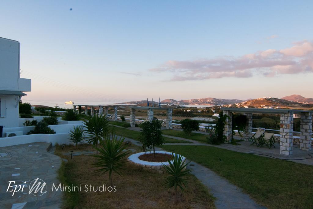 Mirsini Studios Parasporos Bagian luar foto
