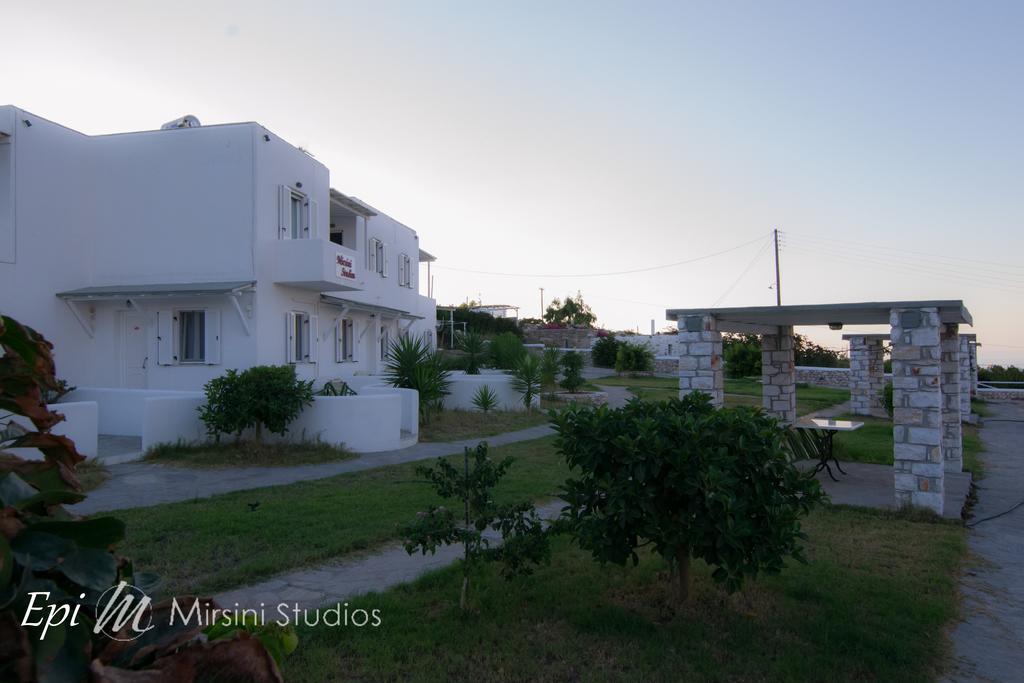 Mirsini Studios Parasporos Bagian luar foto