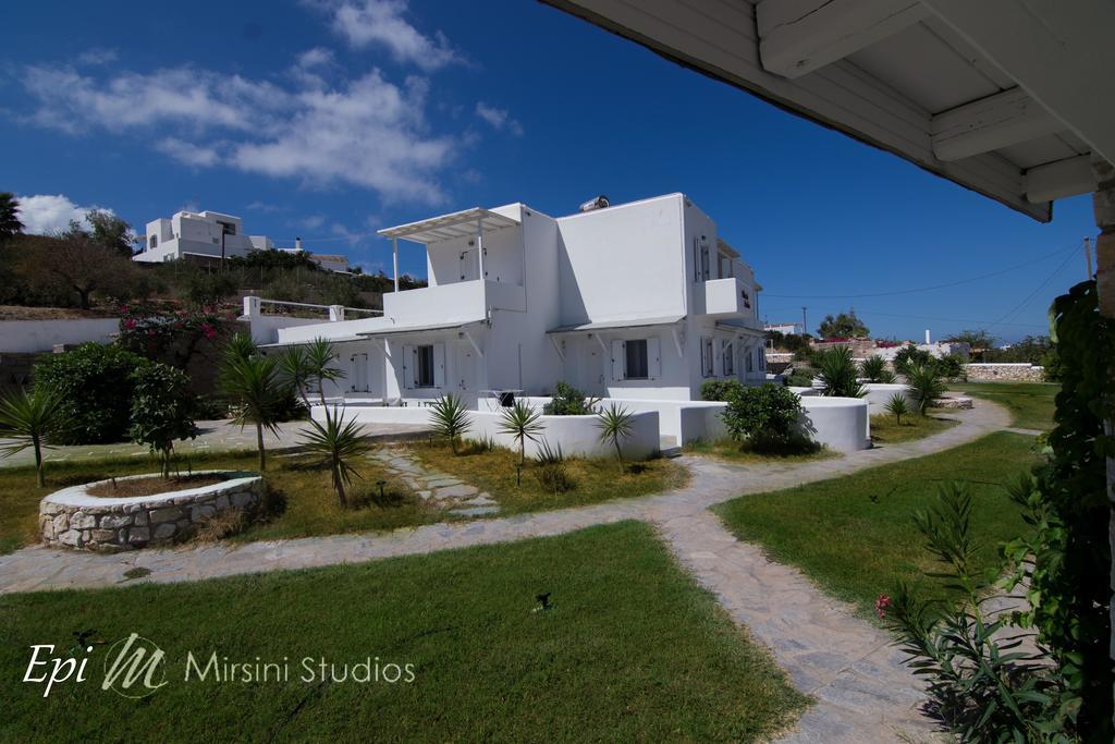 Mirsini Studios Parasporos Bagian luar foto
