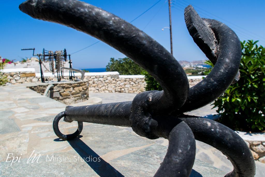 Mirsini Studios Parasporos Bagian luar foto