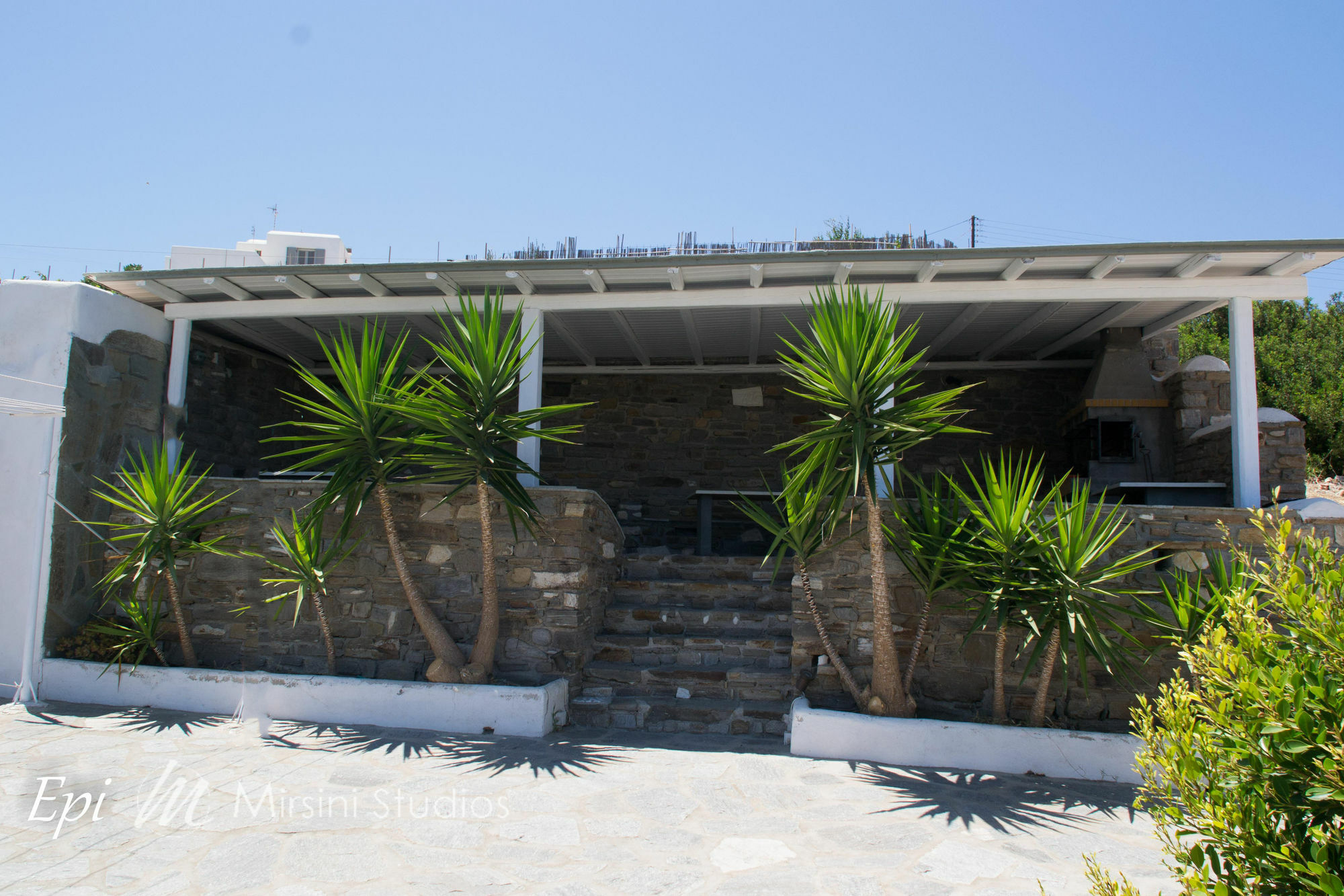 Mirsini Studios Parasporos Bagian luar foto