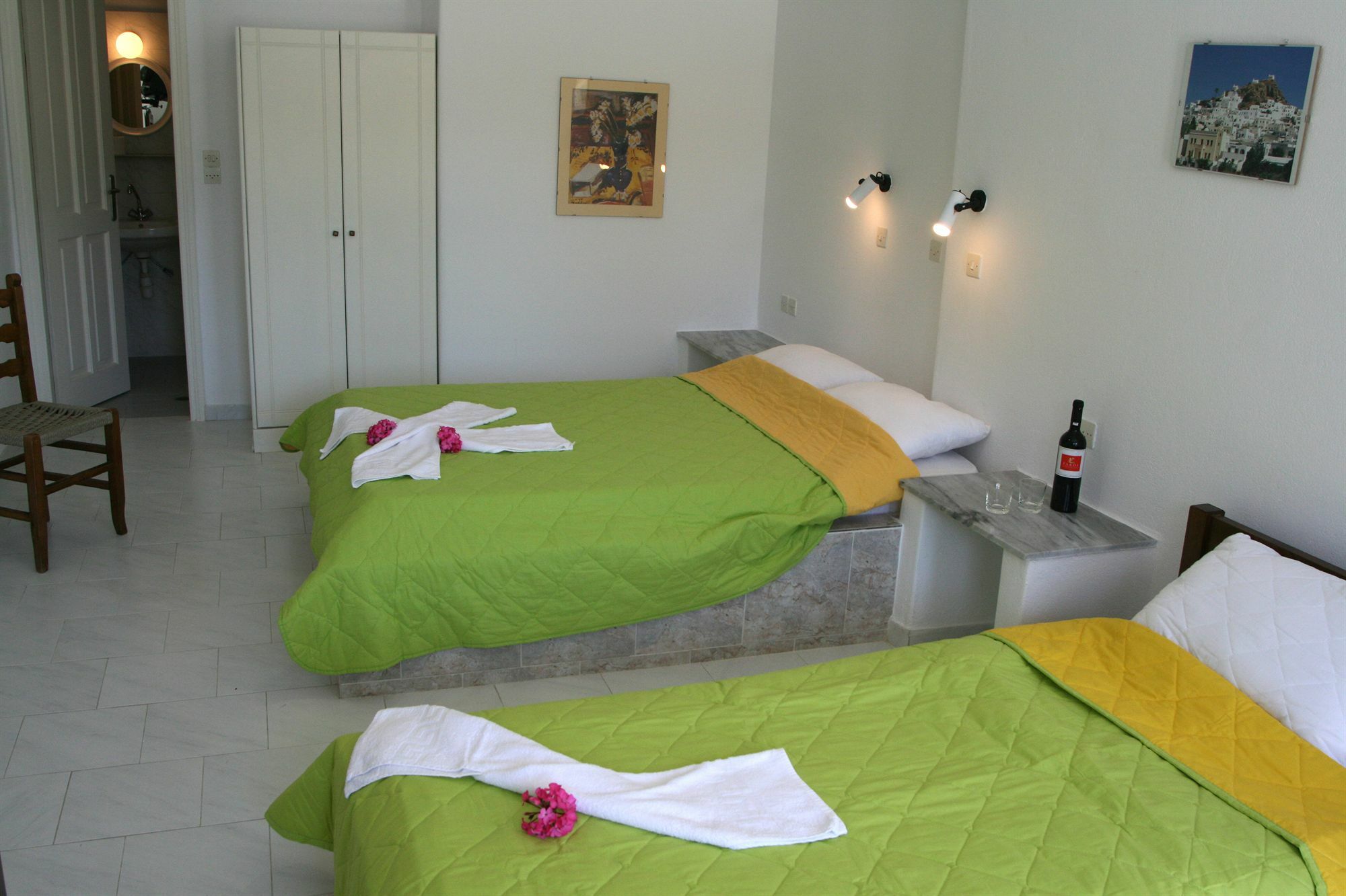 Mirsini Studios Parasporos Bagian luar foto